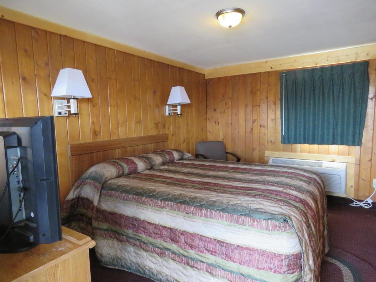 North Park Inn & Suites Walden Room photo